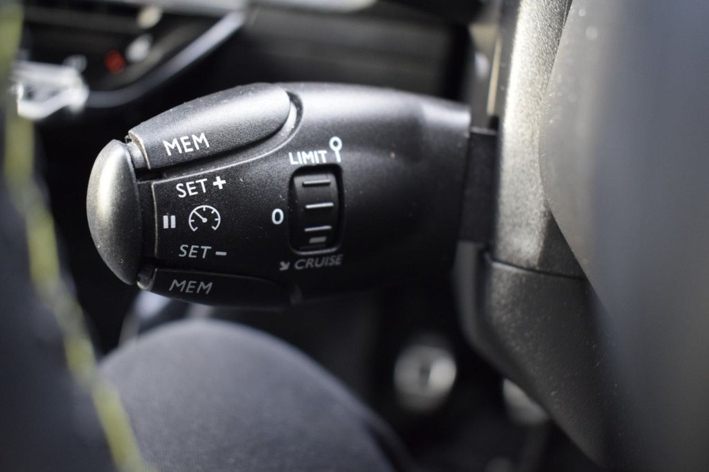 Used Peugeot 2008 2021 for sale - 76660188: Photo 15