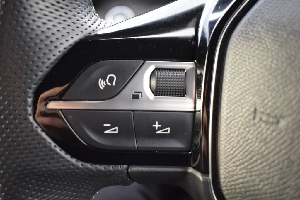 Used Peugeot 2008 2021 for sale - 76660188: Photo 17