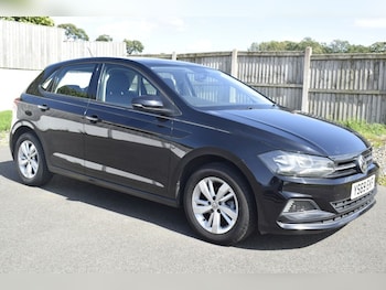 Used Volkswagen Polo 2019 for sale - 76660170: Photo
