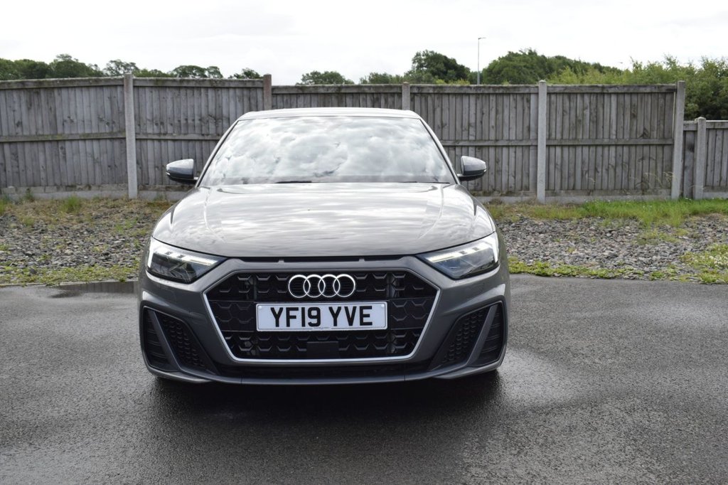 Used Audi A1 2019 for sale - 76660167: Photo 2