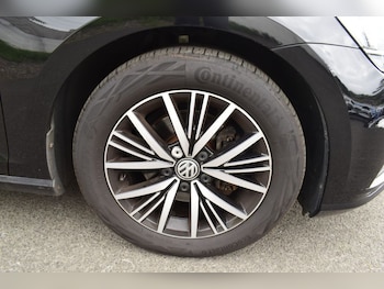 Used Volkswagen Golf 2019 for sale - 78850368: Photo
