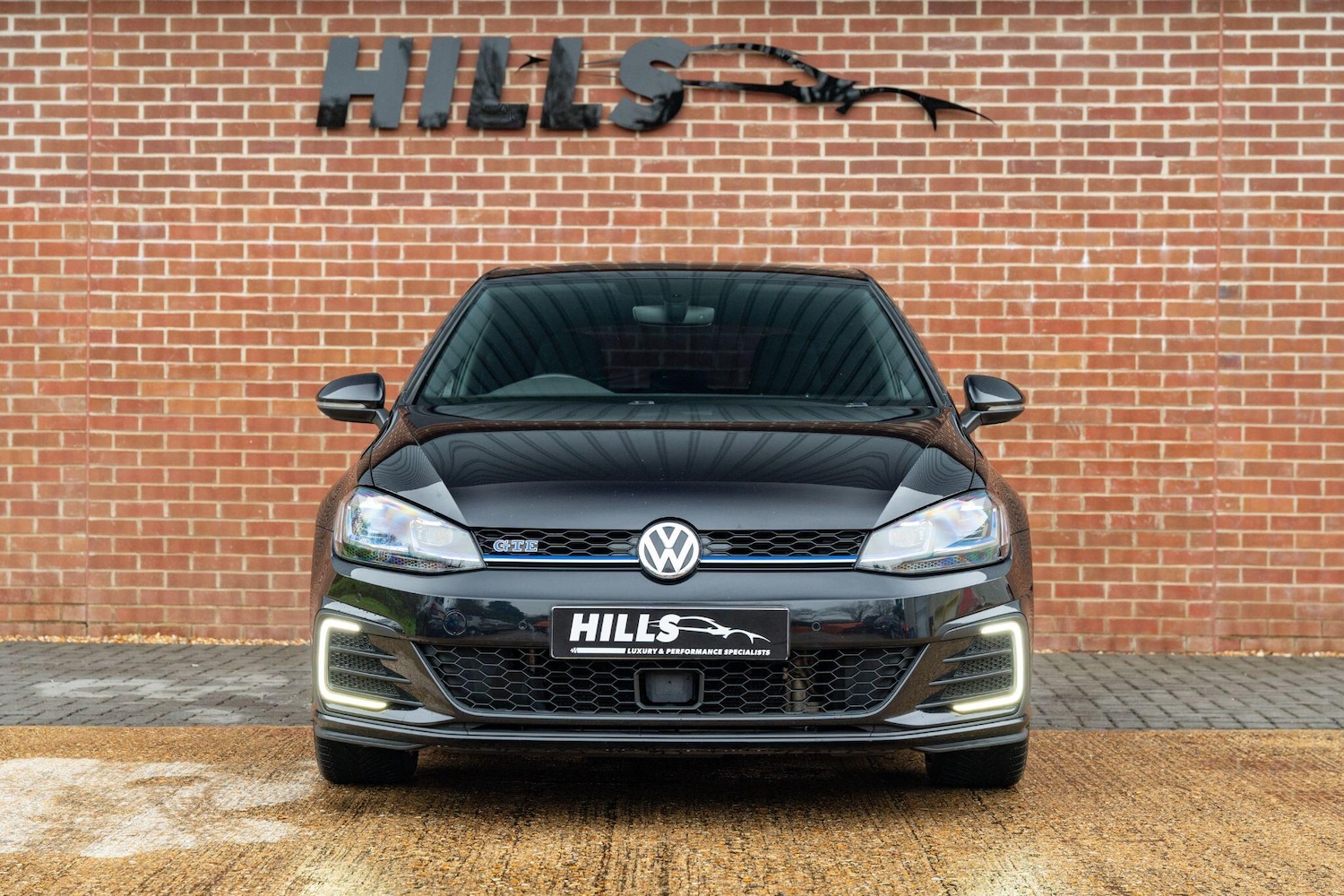 Used Volkswagen Golf 2017 for sale - 78122221: Photo 2