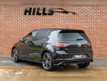 Used Volkswagen Golf 2017 for sale - 78122221: Photo