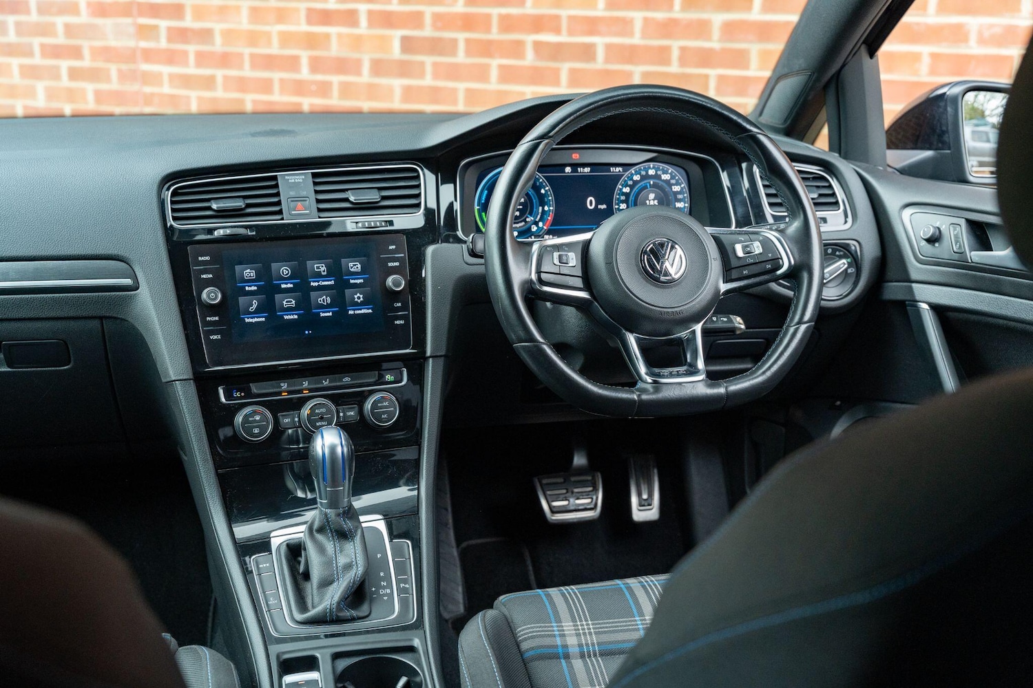 Used Volkswagen Golf 2017 for sale - 78122221: Photo 7