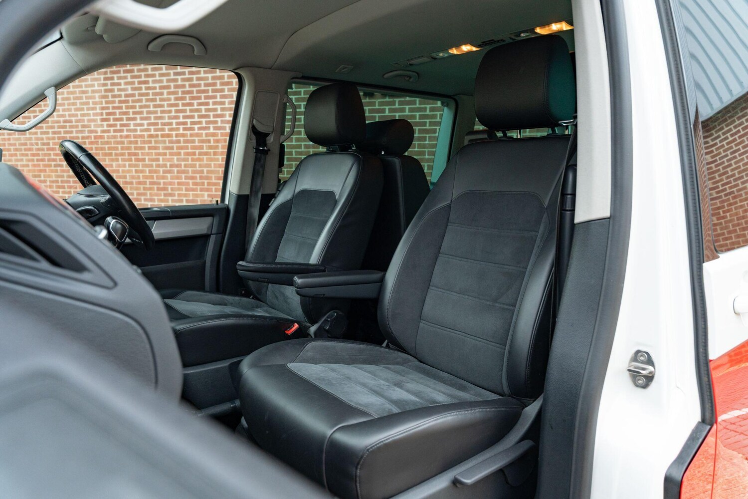 Used Volkswagen Caravelle for sale - 78009191: Photo 16