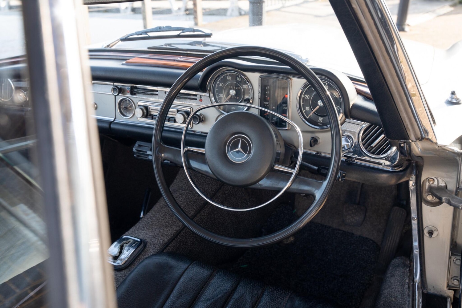 Used Mercedes-Benz 280 SL 1969 for sale - 78069705: Photo 16