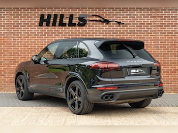 Used Porsche Cayenne 2016 for sale - 79001406: Photo