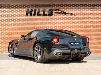 Used Ferrari F12 Berlinetta 2015 for sale - 79445773: Photo