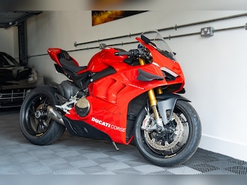 Used Ducati Panigale 2020 for sale - bike-79211032: Photo