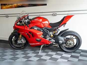 Used Ducati Panigale 2020 for sale - bike-79211032: Photo