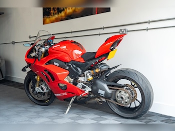 Used Ducati Panigale 2020 for sale - bike-79211032: Photo