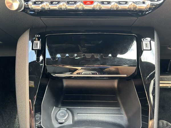 Used Peugeot E-208 2025 for sale - 75773620: Photo 36