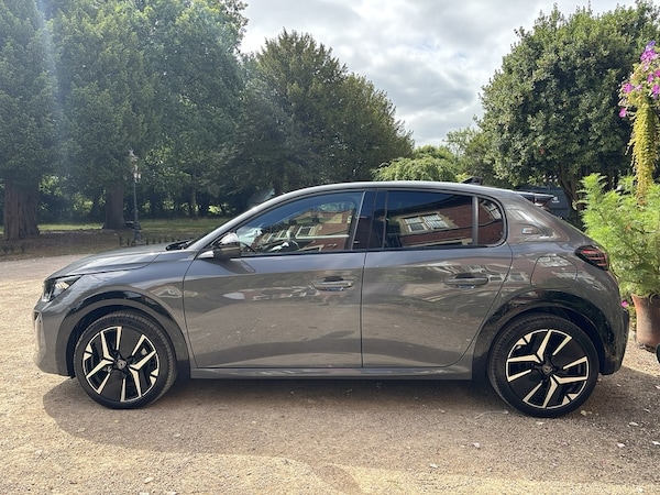 Used Peugeot E-208 2025 for sale - 75773620: Photo 5