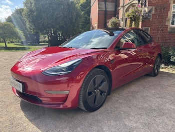 Used Tesla Model 3 2020 for sale - 76210995: Photo