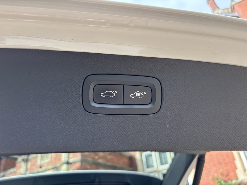 Used Volvo XC90 2018 for sale - 76357086: Photo 28