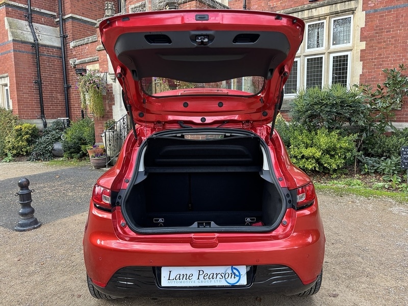 Used Renault Clio 2016 for sale - 76364453: Photo 10