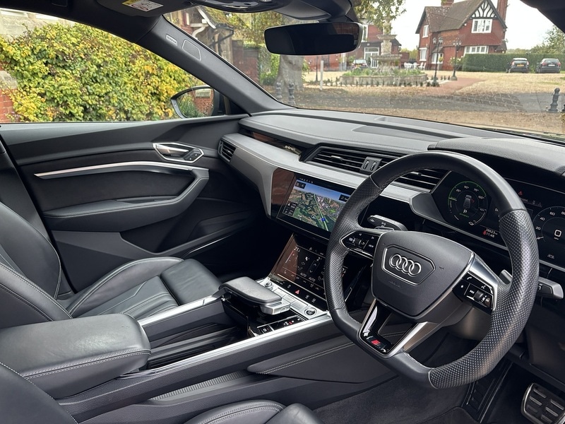 Used Audi Q8 2023 for sale - 76357088: Photo 11