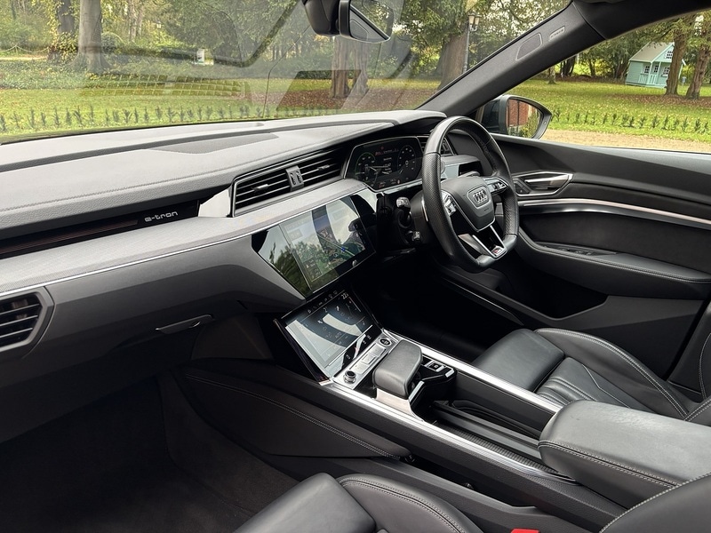 Used Audi Q8 2023 for sale - 76357088: Photo 17