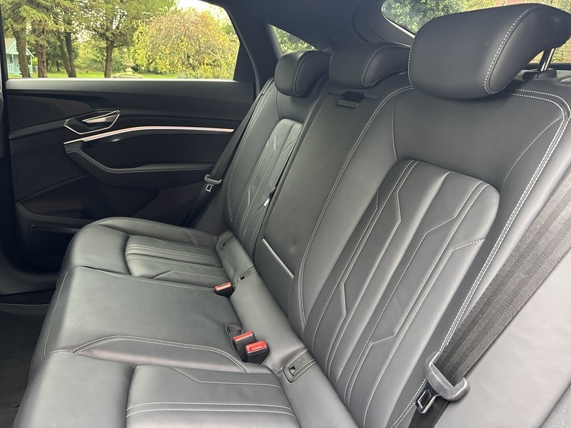 Used Audi Q8 2023 for sale - 76357088: Photo 28