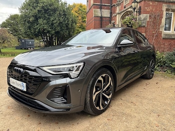 Used Audi Q8 2023 for sale - 76357088: Photo