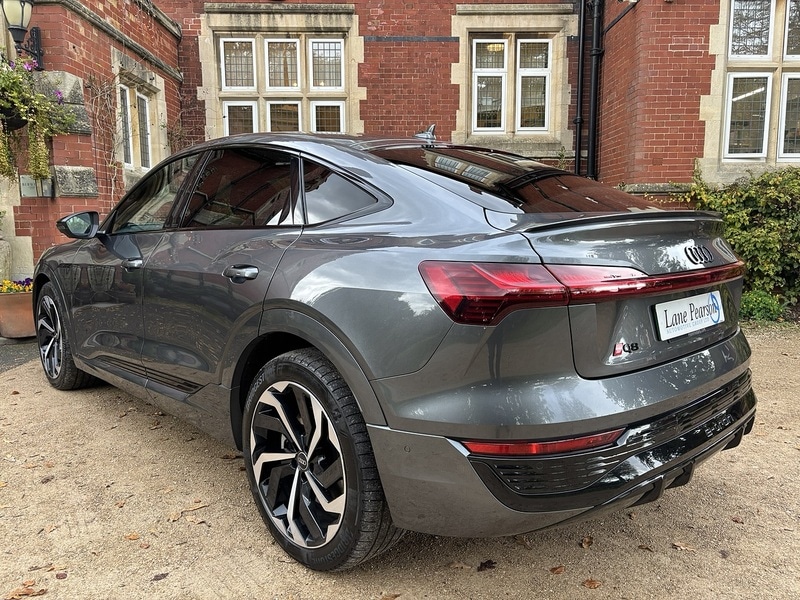 Used Audi Q8 2023 for sale - 76357088: Photo 8