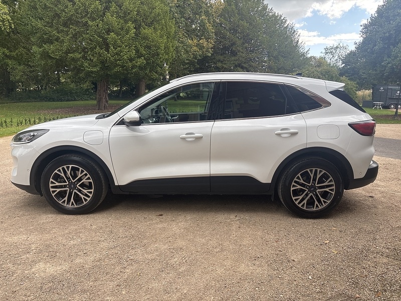Used Ford Kuga 2021 for sale - 76232392: Photo 32
