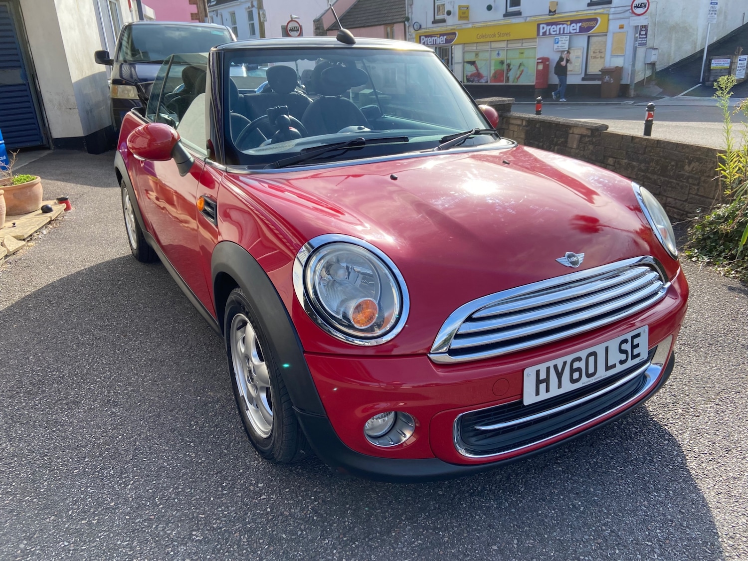 Used MINI Convertible 2010 for sale - 76879774: Photo 2