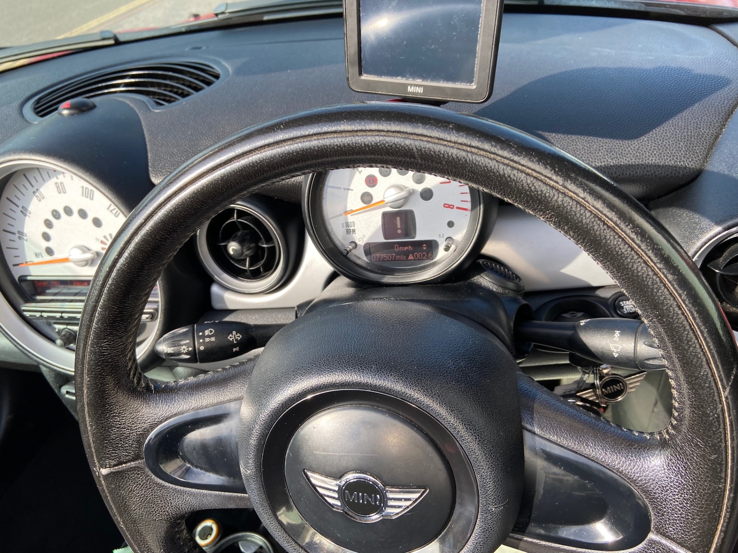 Used MINI Convertible 2010 for sale - 76879774: Photo 9