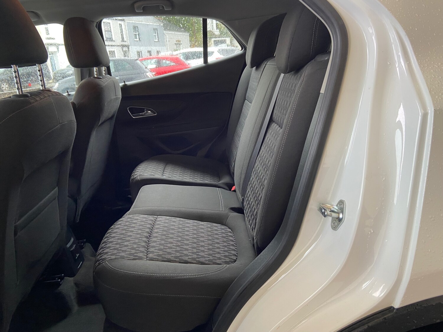 Used Vauxhall Mokka 2015 for sale - 77378107: Photo 8