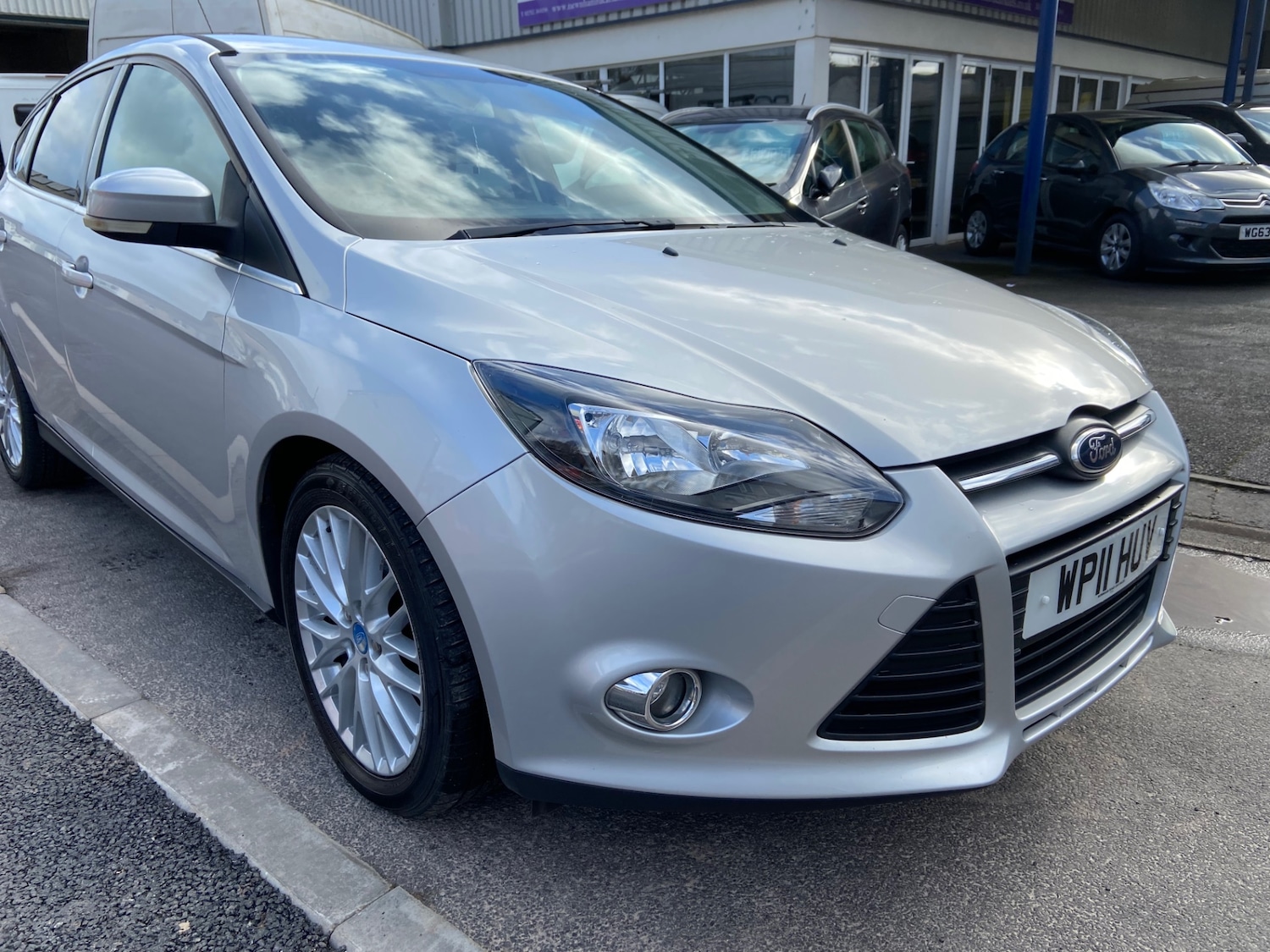 Used Ford Focus 2011 for sale - 77584752: Photo 9