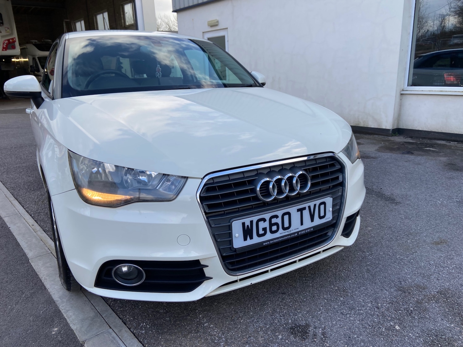 Used Audi A1 2011 for sale - 77843049: Photo 2