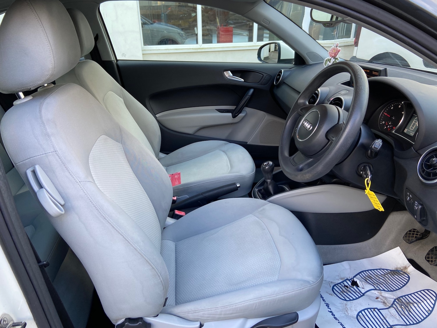 Used Audi A1 2011 for sale - 77843049: Photo 8