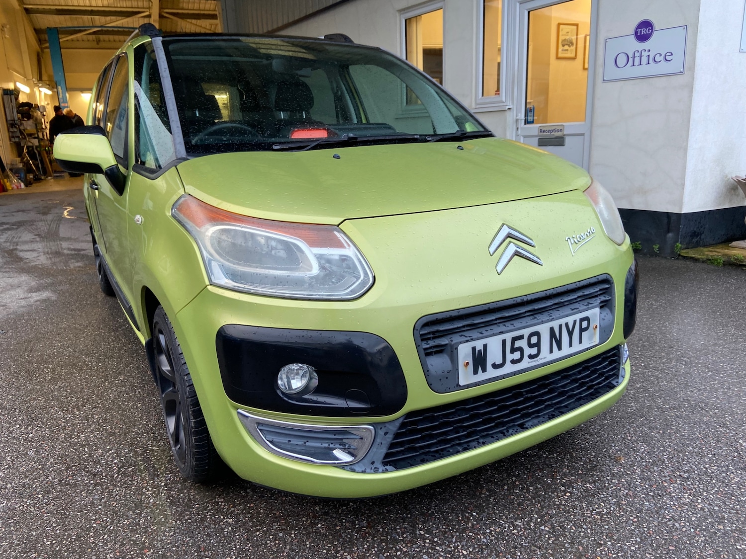 Used Citroen C3 Picasso 2009 for sale - 77364036: Photo 2