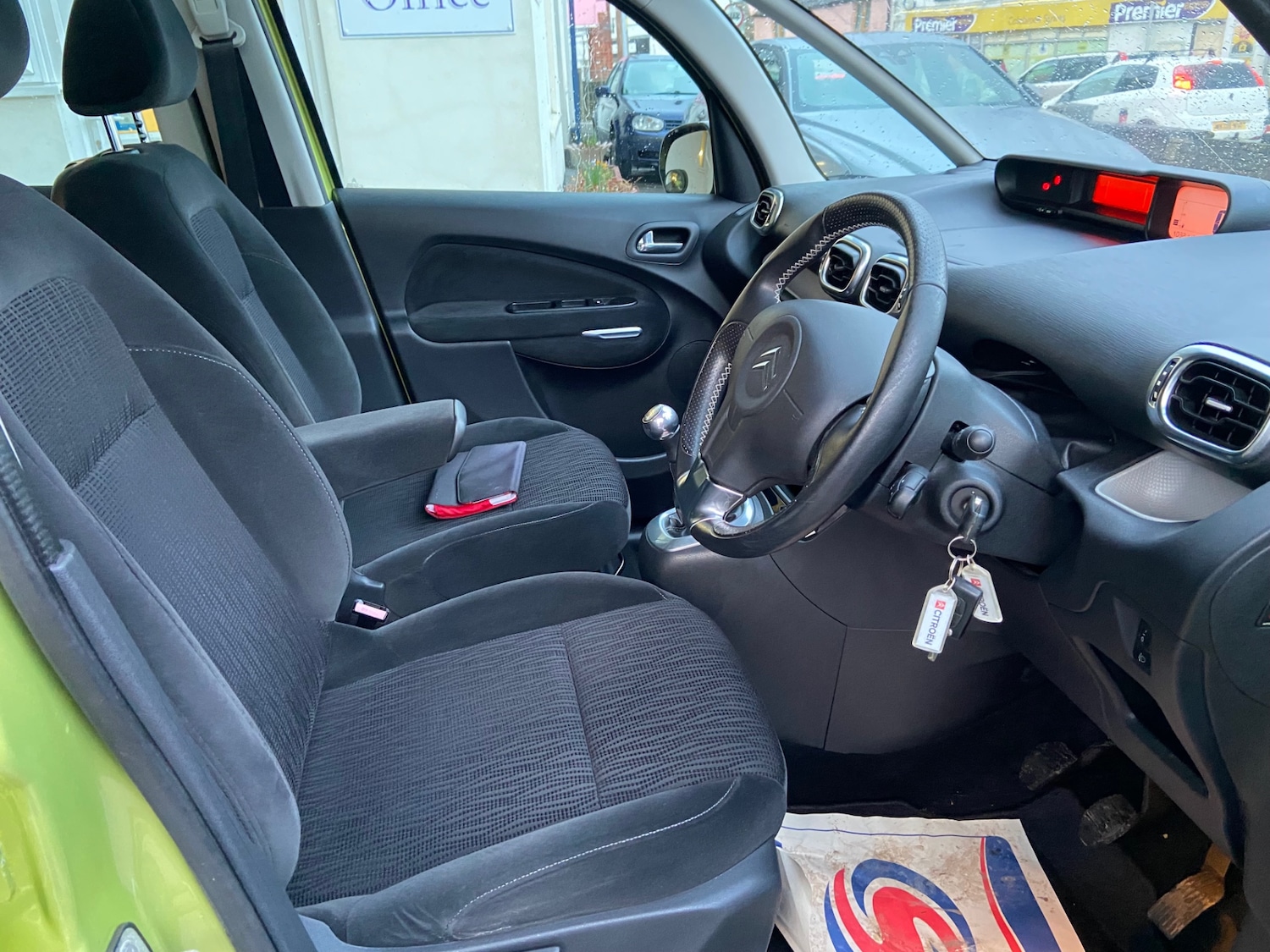 Used Citroen C3 Picasso 2009 for sale - 77364036: Photo 7