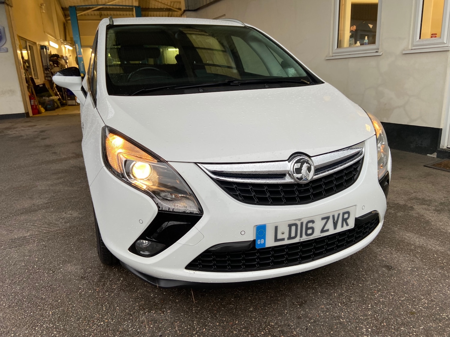 Used Vauxhall Zafira 2016 for sale - 77310662: Photo 4