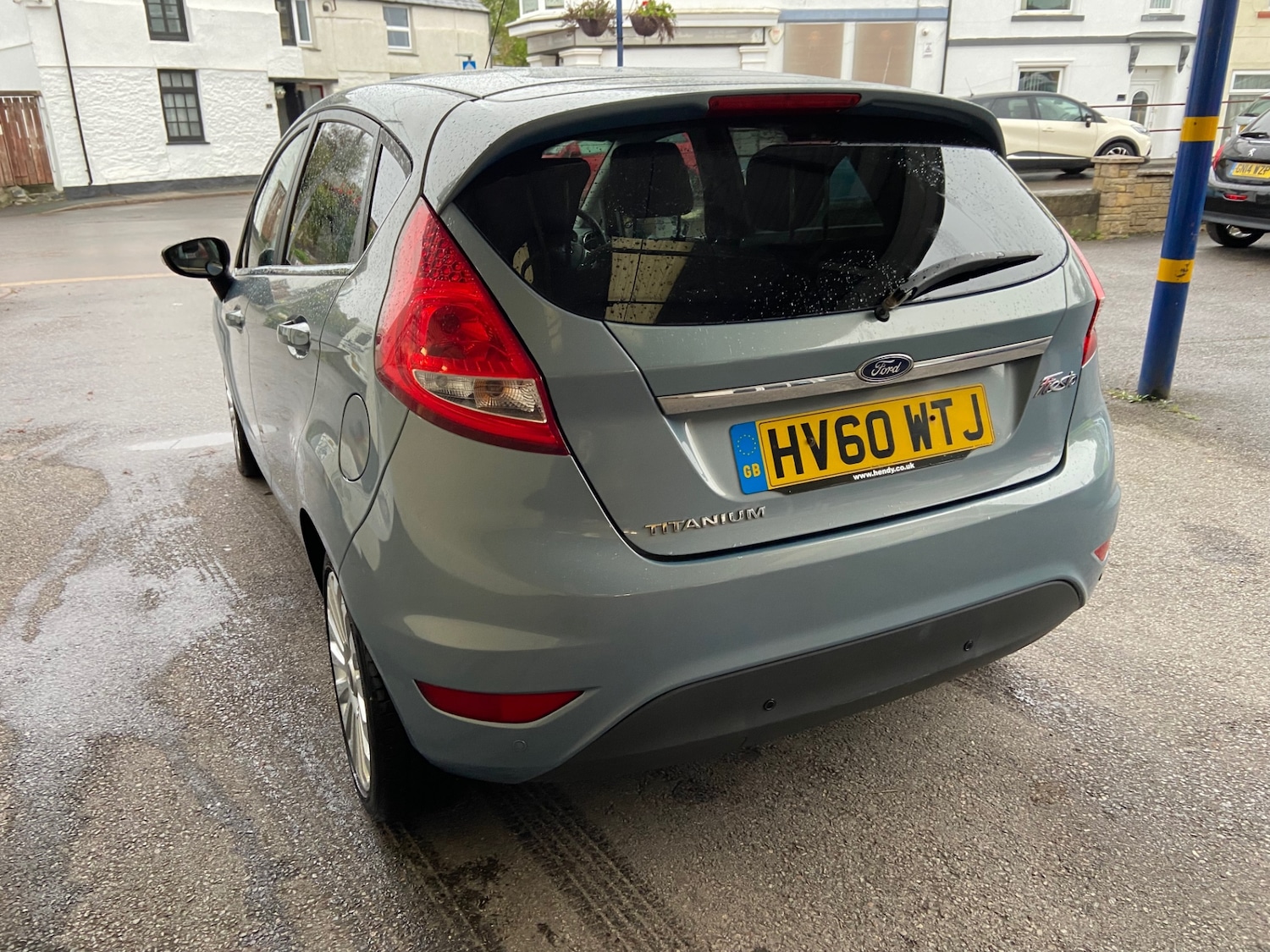 Used Ford Fiesta 2010 for sale - 76358276: Photo 9