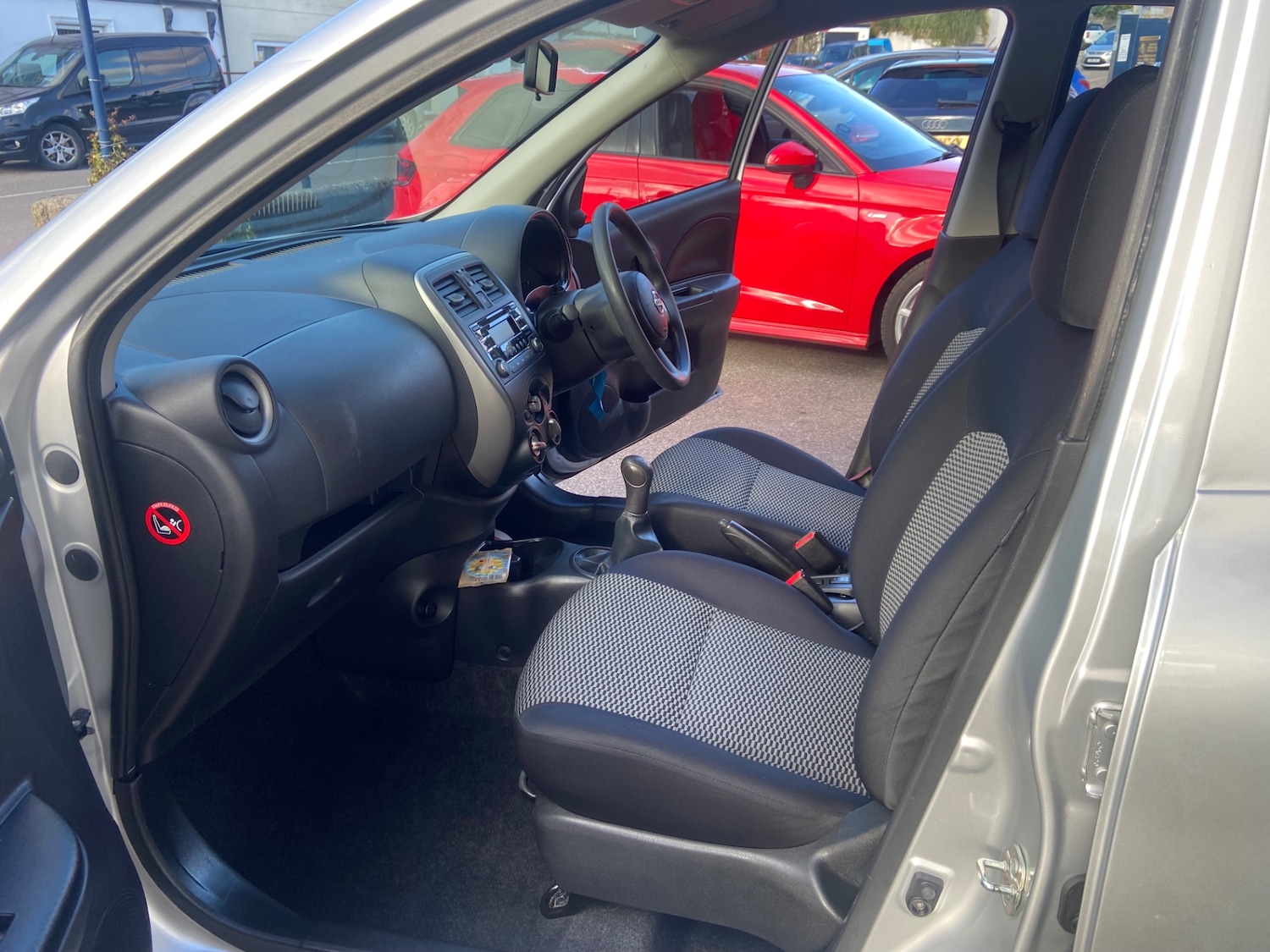 Used Nissan Micra 2013 for sale - 76302956: Photo 9