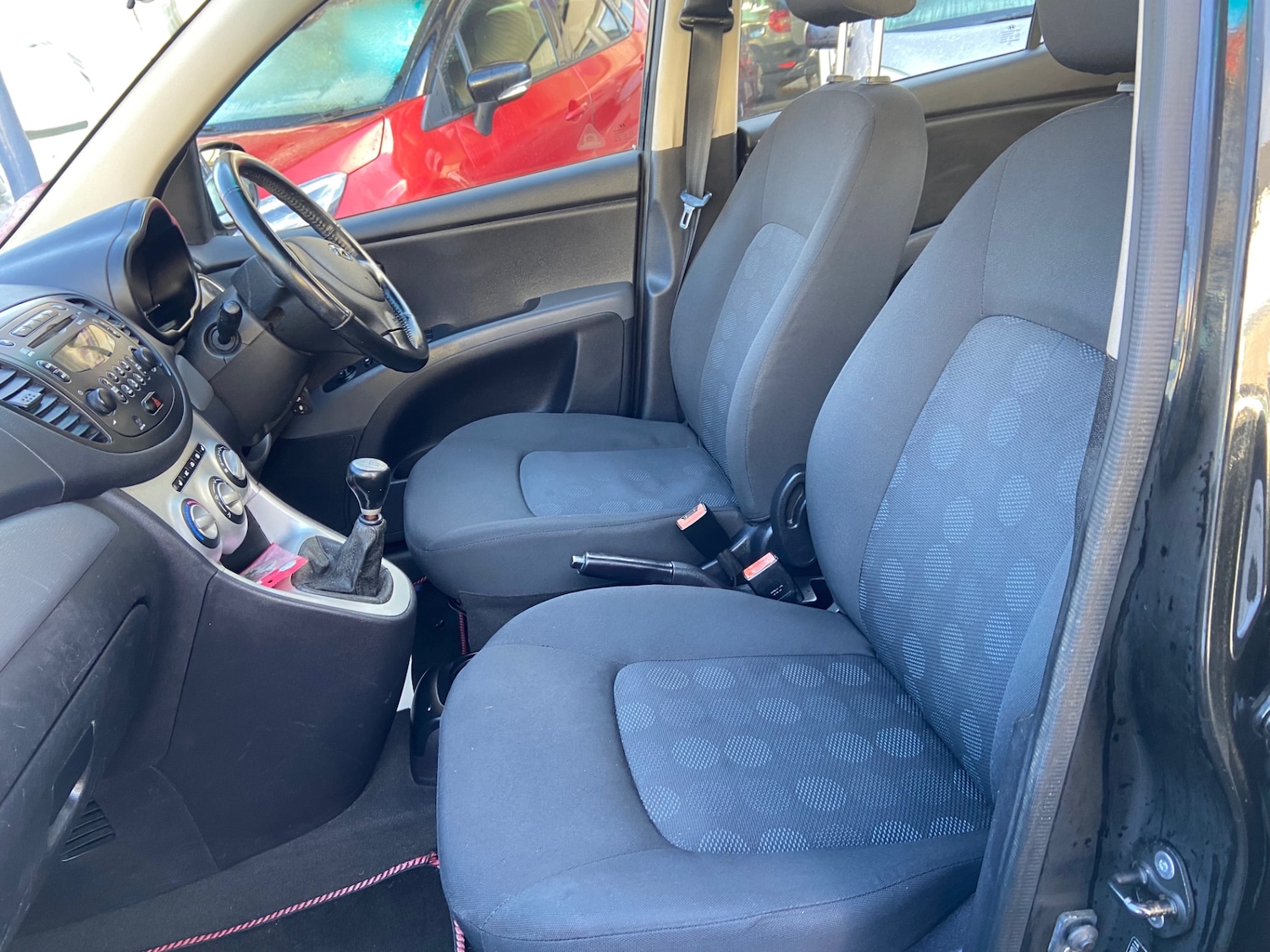 Used Hyundai i10 2009 for sale - 76638680: Photo 8