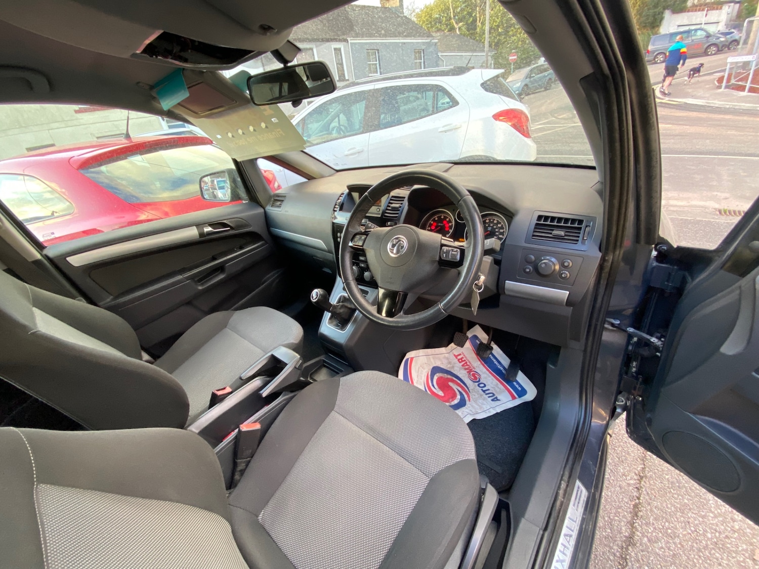 Used Vauxhall Zafira 2014 for sale - 77843044: Photo 2