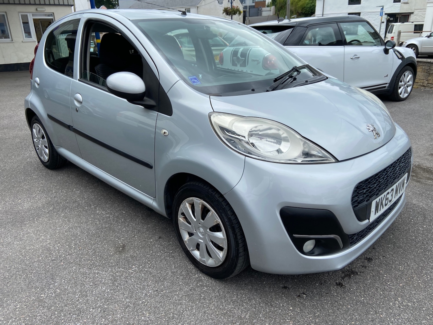Vehicle 1