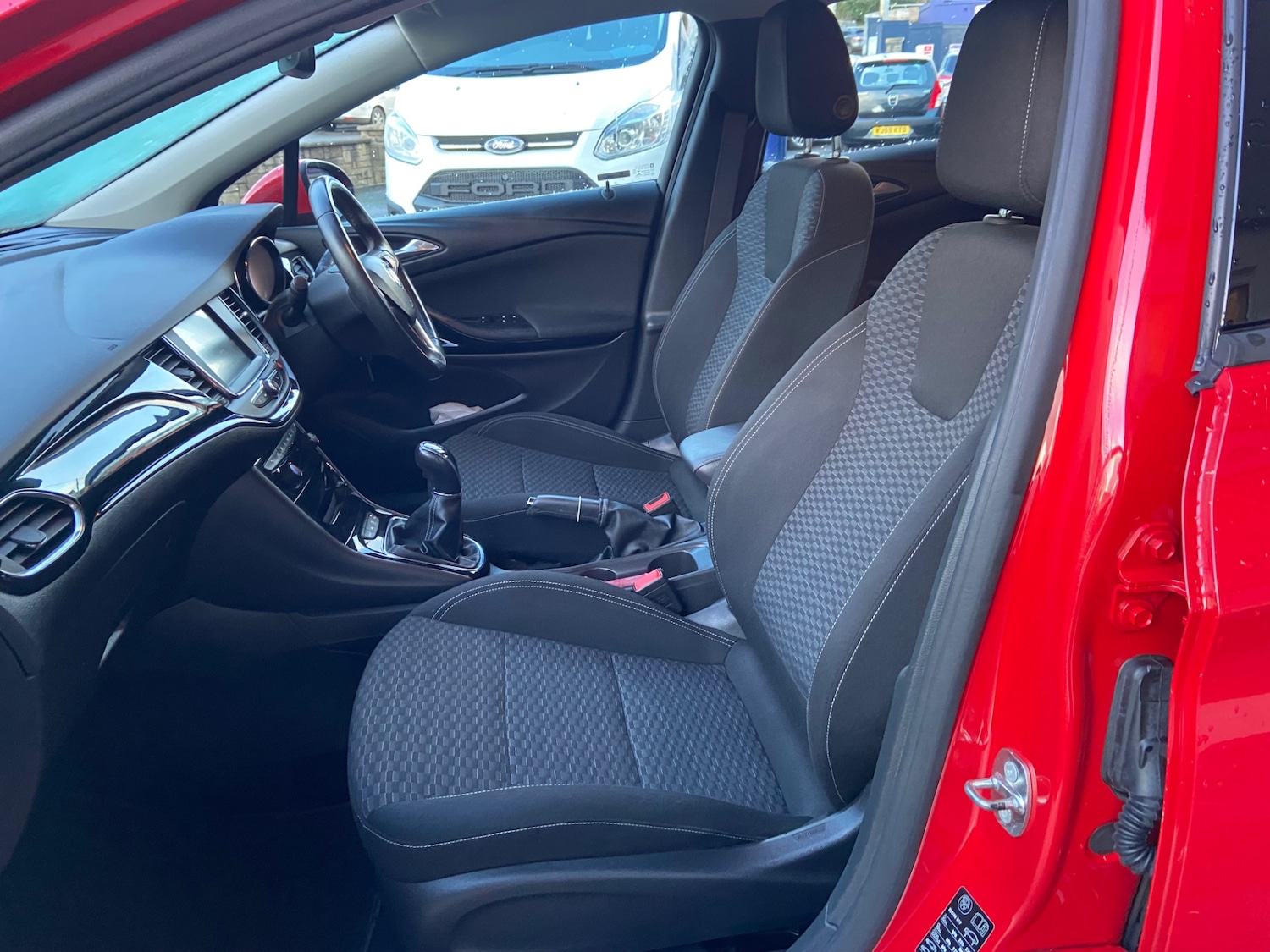 Used Vauxhall Astra 2017 for sale - 76879615: Photo 3