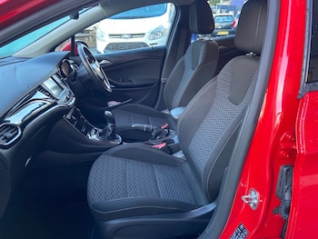 Used Vauxhall Astra 2017 for sale - 76879615: Photo