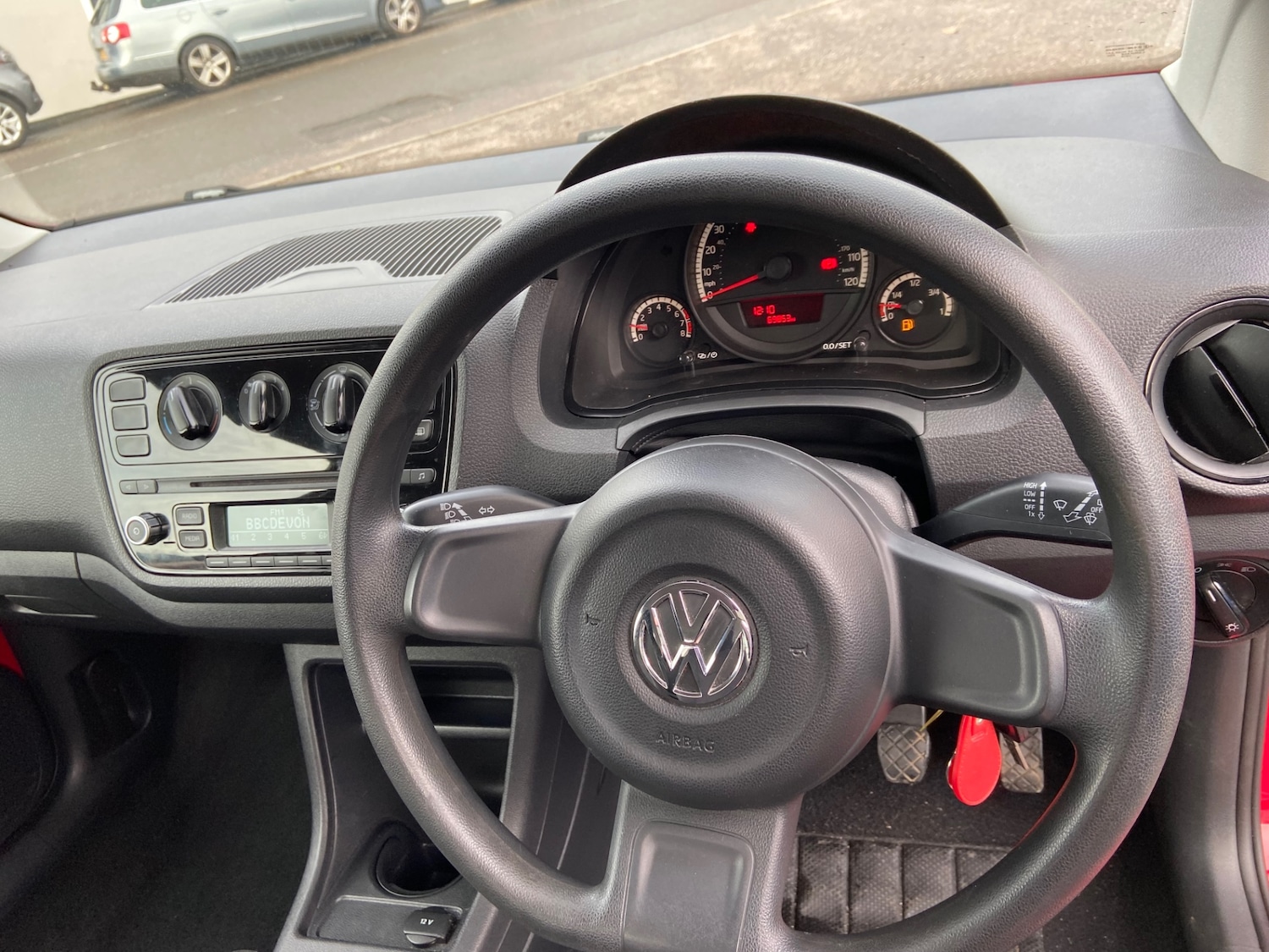 Used Volkswagen up! 2014 for sale - 76541556: Photo 6