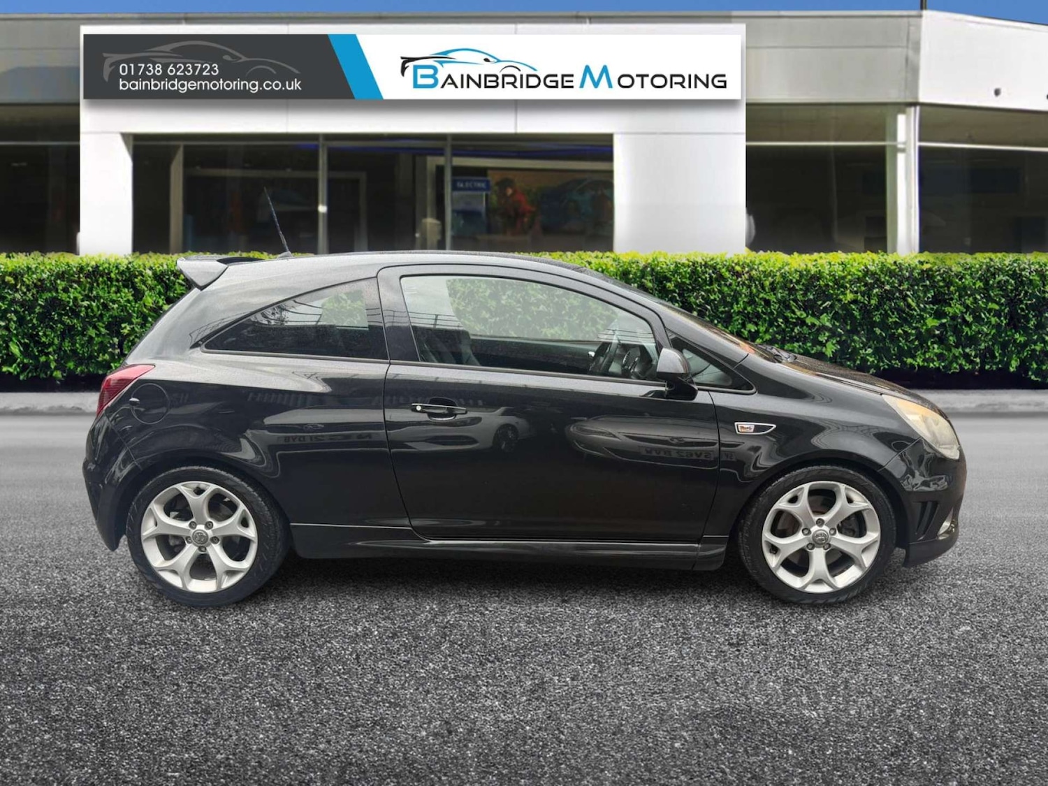 Used Vauxhall Corsa 2012 for sale - 77490195: Photo 2