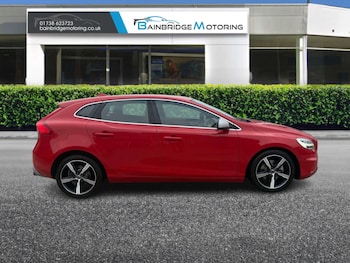 Used Volvo V40 2016 for sale - 79475119: Photo