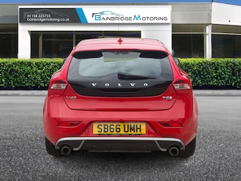 Used Volvo V40 2016 for sale - 79475119: Photo