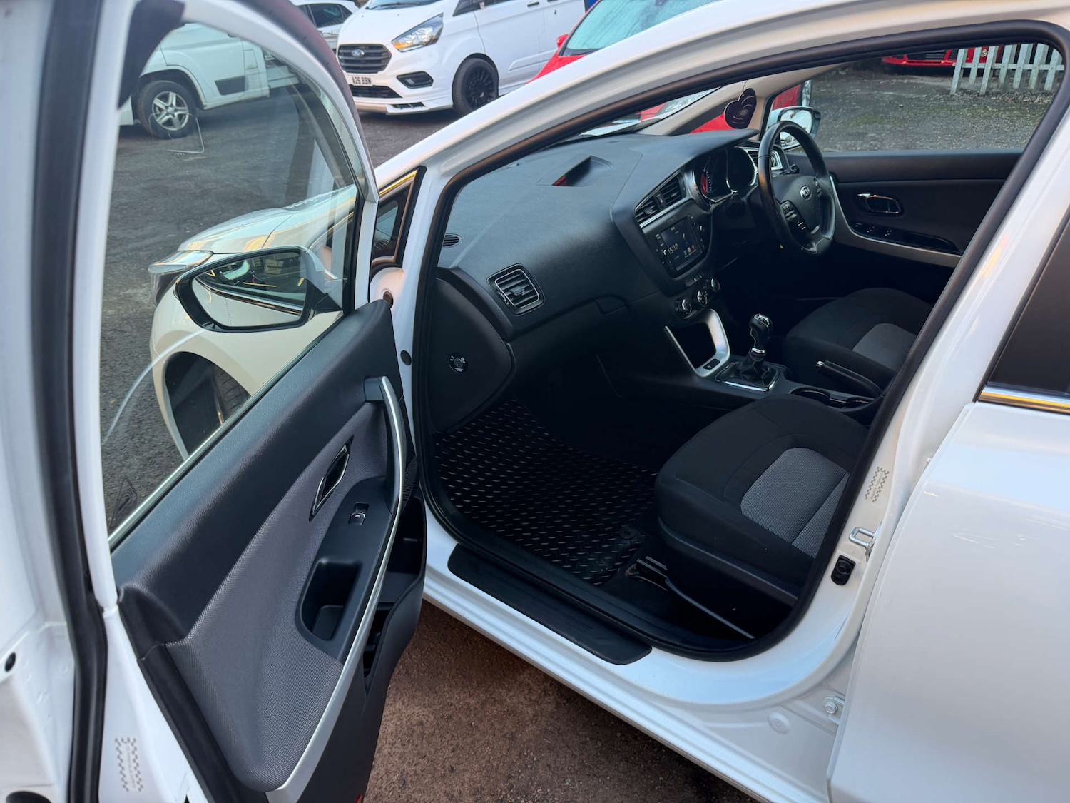 Used Kia Ceed 2017 for sale - 76606066: Photo 30