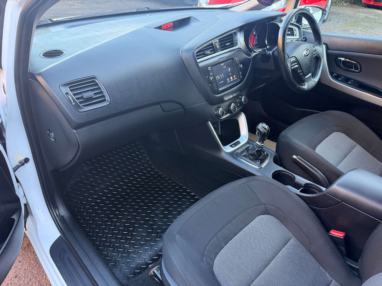 Used Kia Ceed 2017 for sale - 76606066: Photo 32