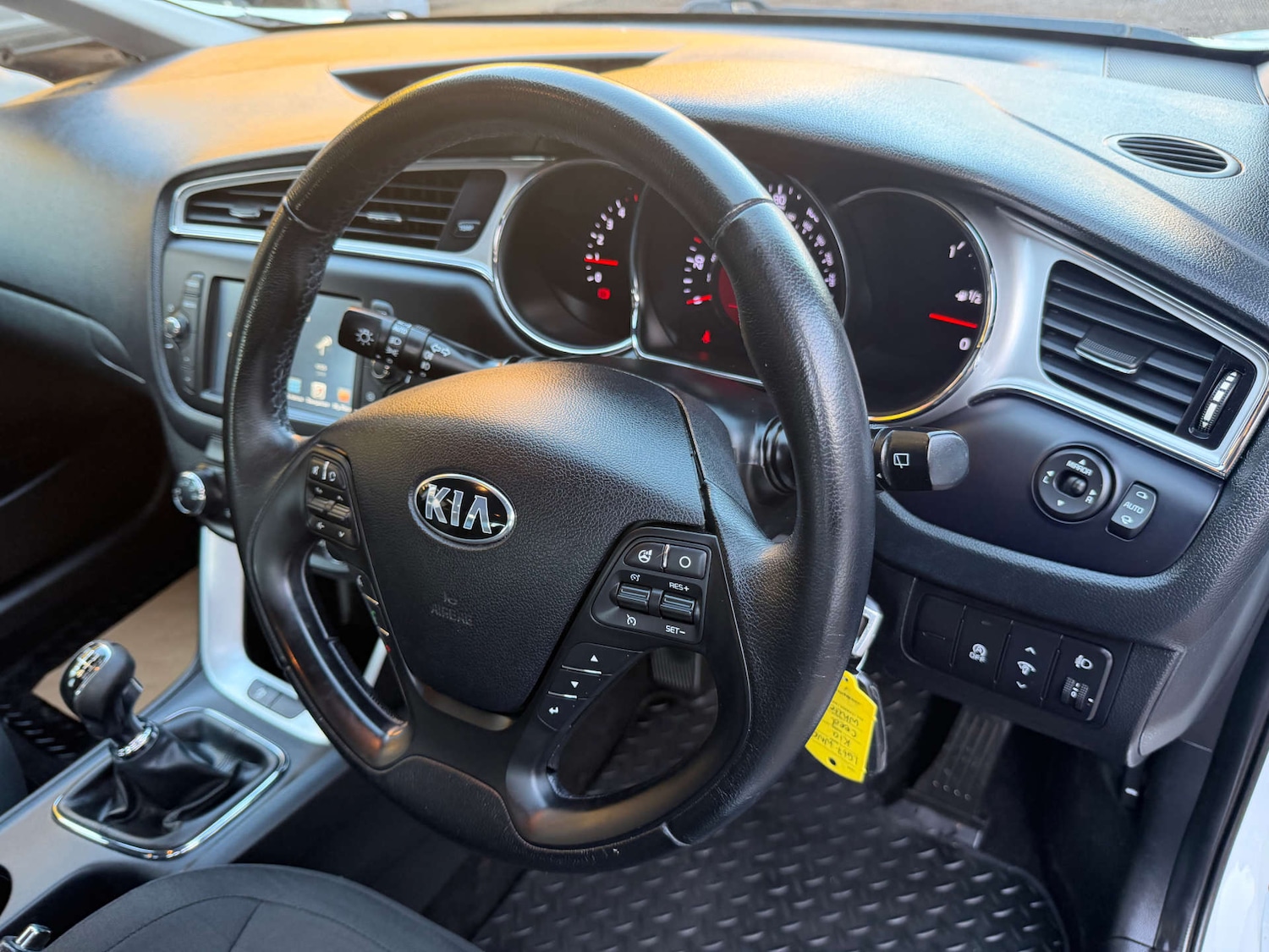 Used Kia Ceed 2017 for sale - 76606066: Photo 38