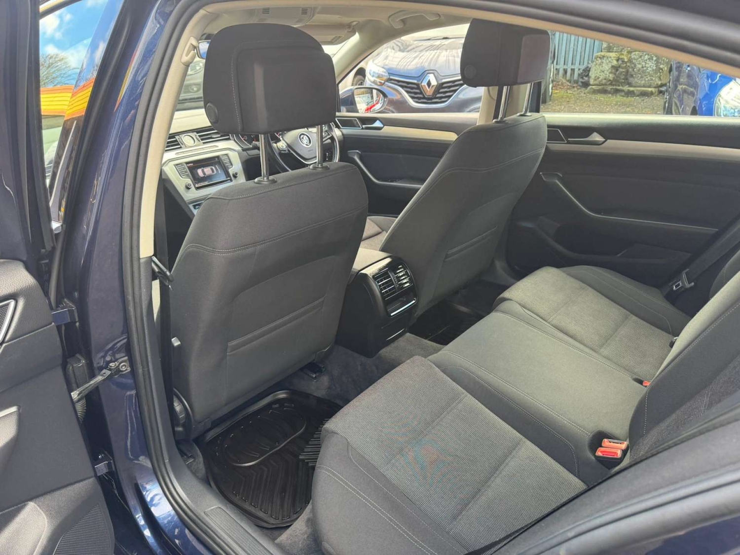 Used Volkswagen Passat 2015 for sale - 76331500: Photo 23